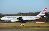 N290AY @ EGCC - At Manchester - by Guitarist