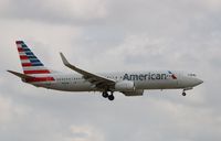 N884NN @ KDFW - Boeing 737-800 - by Mark Pasqualino