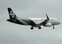 ZK-OXJ @ NZAA - At Auckland - by Micha Lueck