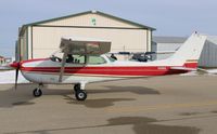 N2881Q @ KUNU - Cessna 172L
