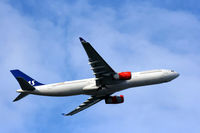 LN-RKO @ EKCH - LN-RKO taking off rw 04R - by Erik Oxtorp