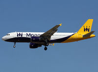G-ZBAT @ LEBL - Landing rwy 25R - by Shunn311