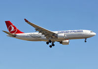 TC-LNA @ LEBL - Landing rwy 25R - by Shunn311