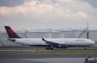 N802NW @ EHAM - At Amsterdam - by Guitarist