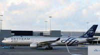 B-5970 @ EHAM - At Amsterdam - by Guitarist