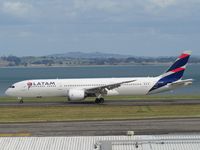 CC-BGK @ NZAA - landing at AKL - by magnaman