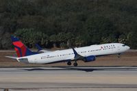 N873DN @ KTPA - Boeing 737-900ER - by Mark Pasqualino