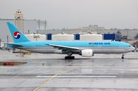 HL7714 @ KLAX - Korean B772 departing - by FerryPNL
