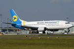UR-GAH @ VIE - Ukraine International