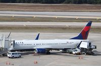 N870DN @ KTPA - Boeing 737-900ER - by Mark Pasqualino