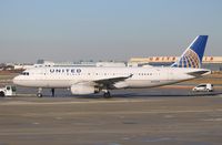 N476UA @ KORD - Airbus A320