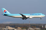 HL7617 @ VIE - Korean Air Cargo - by Chris Jilli