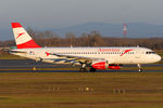OE-LXE @ VIE - Austrian Airlines - by Chris Jilli