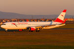 OE-LAZ @ VIE - Austrian Airlines - by Chris Jilli