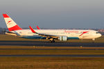 OE-LAW @ VIE - Austrian Airlines