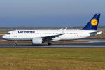 D-AINH @ VIE - Lufthansa - by Chris Jilli