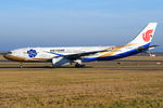 B-6076 @ VIE - Air China - by Chris Jilli