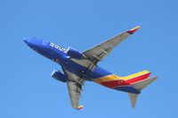 N708SW @ KSNA - Boeing 737-700 - by Mark Pasqualino
