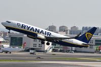 EI-EBH @ LPPT - take off runway 03 - by JC Ravon - FRENCHSKY