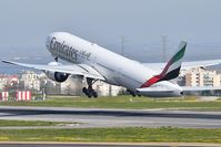 A6-EPH @ LPPT - take off runway 03 to Dubai - by JC Ravon - FRENCHSKY