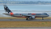 VH-VGP @ NZAA - Jetstar