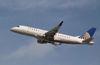 N167SY @ KLAX - ERJ 170-200 LR
