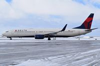 N814N @ KBOI - Taxiing from the gate to RWY 28R. - by Gerald Howard