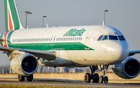 EI-DTI @ EHAM - Alitalia - by fink123