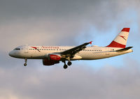 OE-LBN @ CPH - Copenhagen 24.2.2018 app to R-04R - by leo larsen