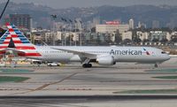 N832AA @ KLAX - Boeing 787-9 - by Mark Pasqualino