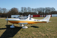 PH-4E7 @ EHHV - Dynamic at Hilversum airport