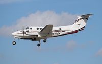 N613GA @ ORL - Super King Air 200