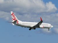 VH-YIM @ NZAA - landing at AKL - by magnaman