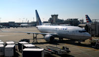 N27722 @ KATL - At the gate Atlanta - by Ronald Barker