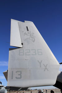 168236 @ KNYL - the tail - by olivier Cortot