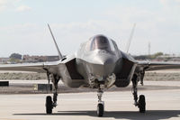 168719 @ KNYL - front view - by olivier Cortot