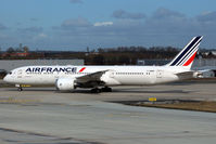 F-HRBA @ LFPG - Taxiing - by micka2b