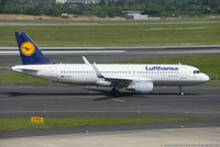D-AIUT @ EDDL - Airbus A320-214(W) - LH DLH Lufthansa - 7115 - D-AIUT - 23.05.2017 - DUS - by Ralf Winter