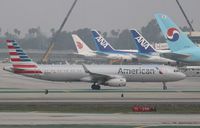 N929AA @ KLAX - Airbus A321-231 - by Mark Pasqualino