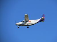 N768FE @ 3607 - Landing - by Canonman