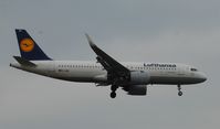 D-AING @ EGLL - Taken from the threshold of 29L - by m0sjv