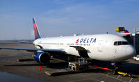 N172DZ @ KSLC - Gate D2 SLC - by Ronald Barker