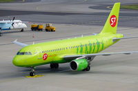 VP-BTV @ VIE - S7 Airlines Airbus A319 - by Thomas Ramgraber