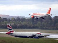 G-EUOB @ EGPH - Edinburgh EGPH threshold action - by Clive Pattle