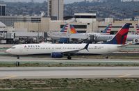 N882DN @ KLAX - Boeing 737-900ER - by Mark Pasqualino