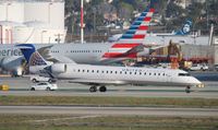 N780SK @ KLAX - CL-600-2C10