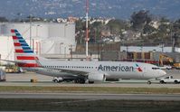 N915AN @ KLAX - Boeing 737-800 - by Mark Pasqualino