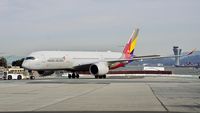 HL8079 @ SFO - SFO 2018. - by Clayton Eddy