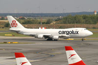 LX-ECV @ VIE - Cargolux Boeing 747-400 - by Thomas Ramgraber