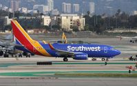 N942WN @ KLAX - Boeing 737-700 - by Mark Pasqualino